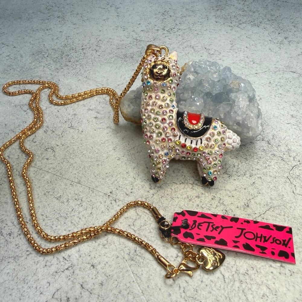 Nwt Betsy Johnson Llama Statement Pendant animal statement necklace rainbow